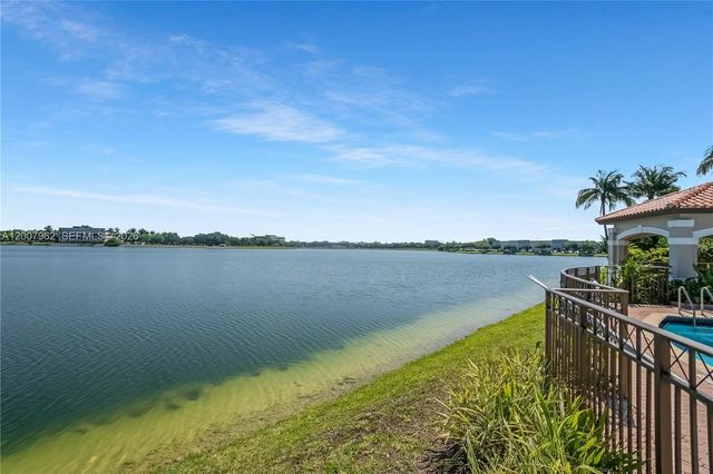 8334 NW 144th Ter, Miami Lakes, FL 33016
