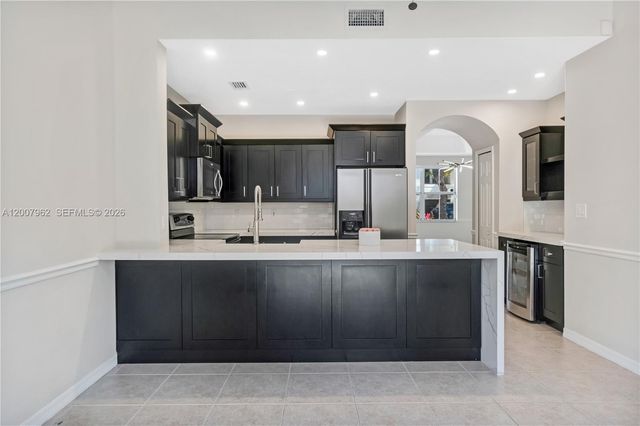 8334 NW 144th Ter, Miami Lakes, FL 33016