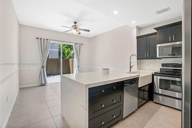 8334 NW 144th Ter, Miami Lakes, FL 33016