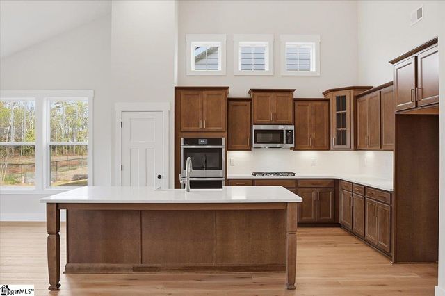 7 Pelham Crossing Drive, Greenville, SC 29615