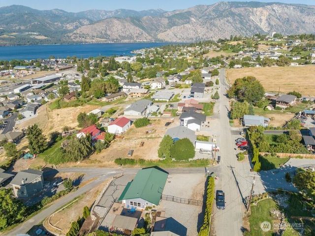 23 Katalpa Lane, Manson, WA 98831