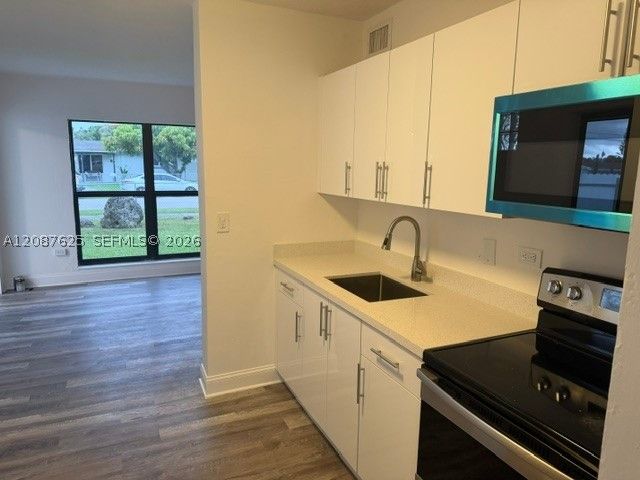 14810 Lincoln Dr, Homestead, FL 33033