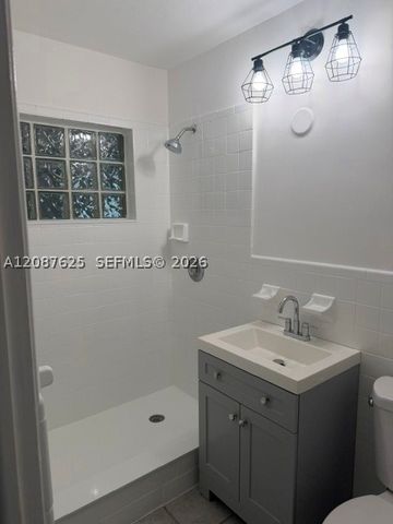 14810 Lincoln Dr, Homestead, FL 33033