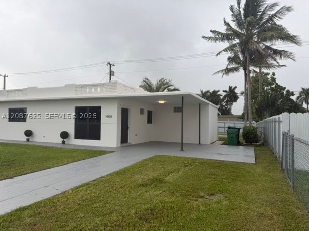 14810 Lincoln Dr, Homestead, FL 33033