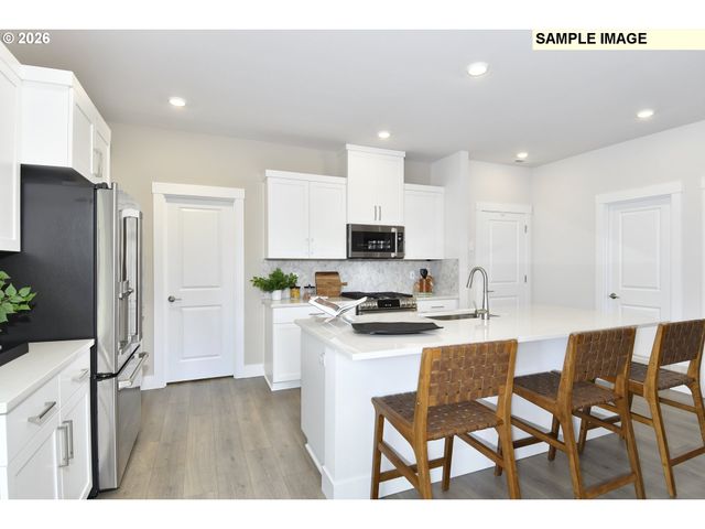 14575 Nw LEGEND St, Portland, OR 97229