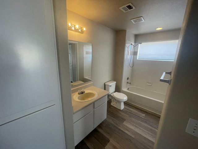 3236 E Chandler Boulevard Unit 1040, Phoenix, AZ 85048