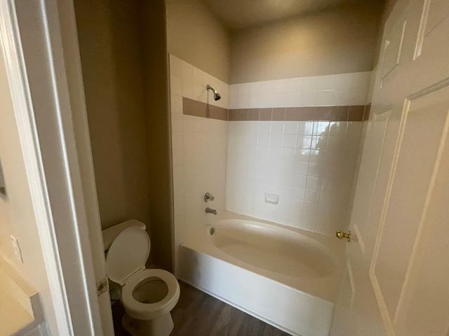 3236 E Chandler Boulevard Unit 1040, Phoenix, AZ 85048