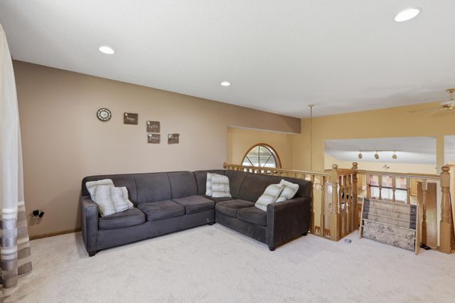 1490 Mallard Place, Waconia, MN 55387
