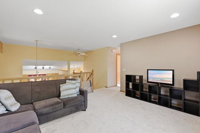 1490 Mallard Place, Waconia, MN 55387
