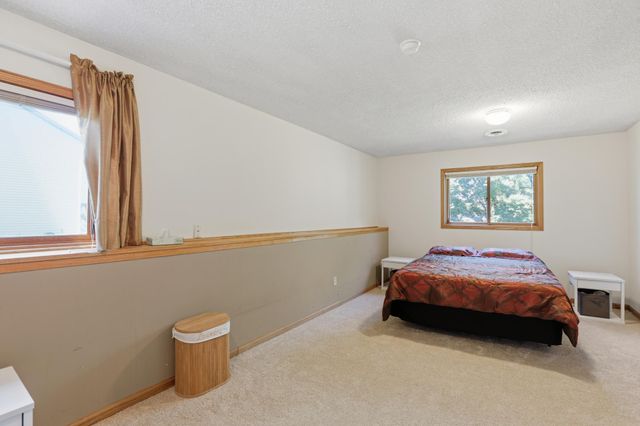 1490 Mallard Place, Waconia, MN 55387