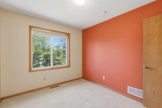 1490 Mallard Place, Waconia, MN 55387