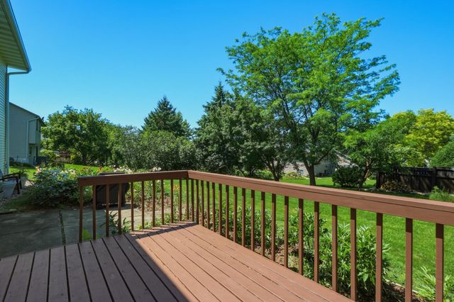 1490 Mallard Place, Waconia, MN 55387