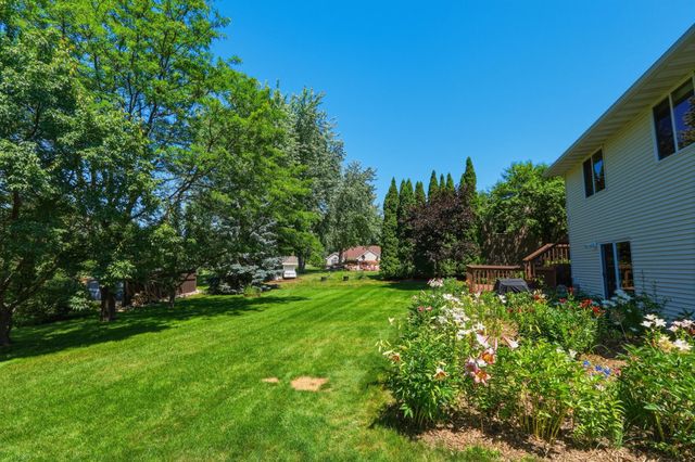 1490 Mallard Place, Waconia, MN 55387