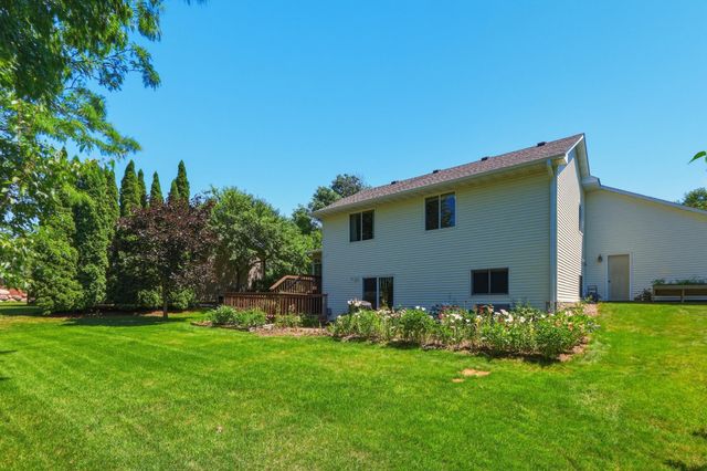 1490 Mallard Place, Waconia, MN 55387