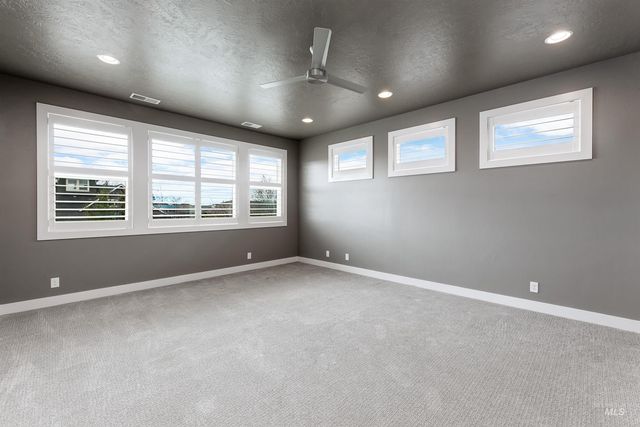 7095 N Tree Haven Pl, Meridian, ID 83646