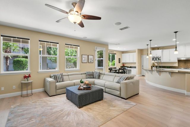 101 Liphan Ct, Roseville, CA 95747