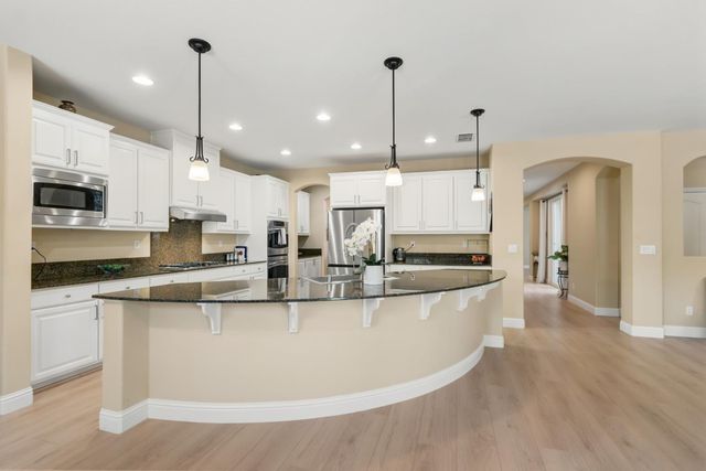 101 Liphan Ct, Roseville, CA 95747