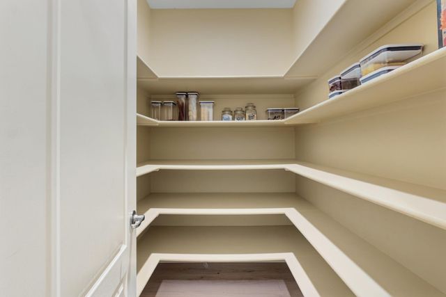 101 Liphan Ct, Roseville, CA 95747