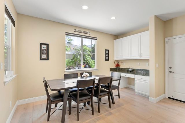 101 Liphan Ct, Roseville, CA 95747