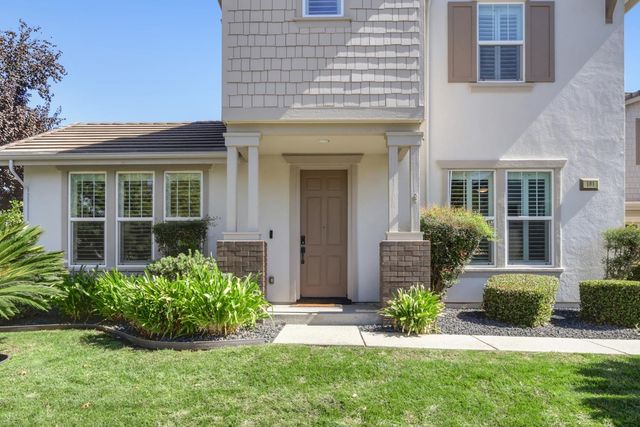 101 Liphan Ct, Roseville, CA 95747