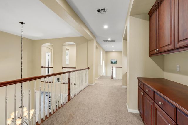 101 Liphan Ct, Roseville, CA 95747