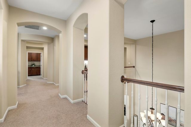 101 Liphan Ct, Roseville, CA 95747