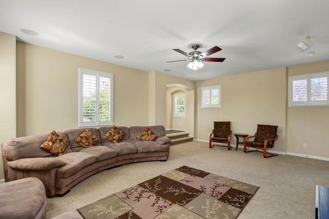 101 Liphan Ct, Roseville, CA 95747