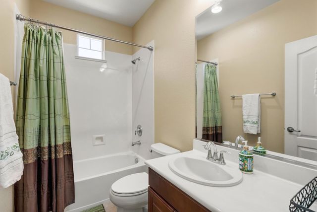 101 Liphan Ct, Roseville, CA 95747
