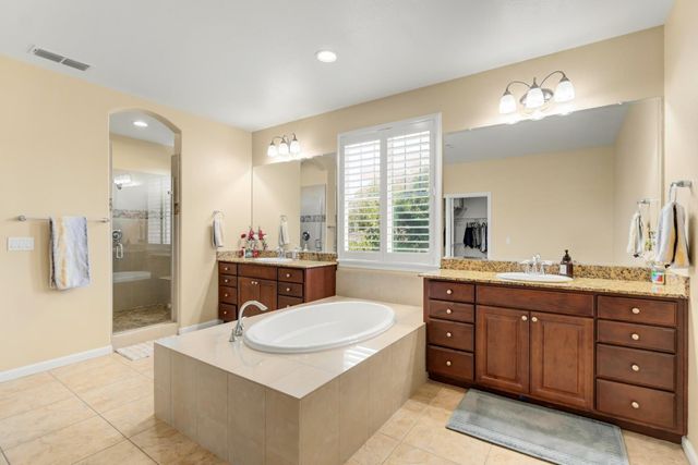 101 Liphan Ct, Roseville, CA 95747