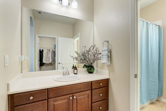 101 Liphan Ct, Roseville, CA 95747