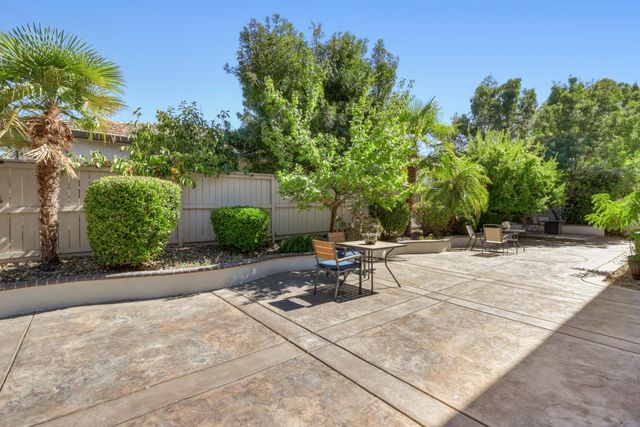 101 Liphan Ct, Roseville, CA 95747