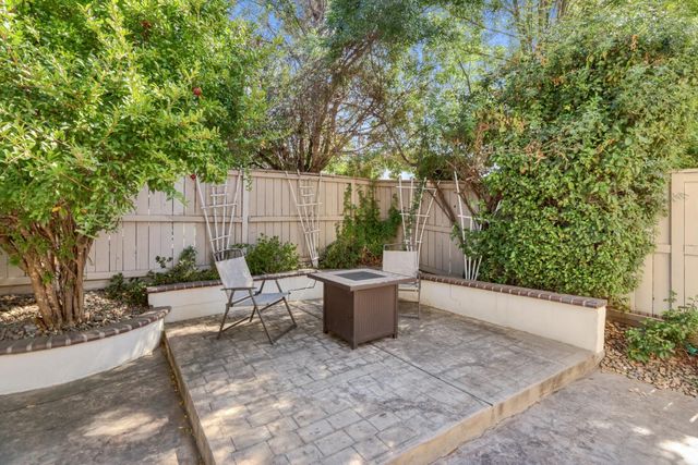101 Liphan Ct, Roseville, CA 95747