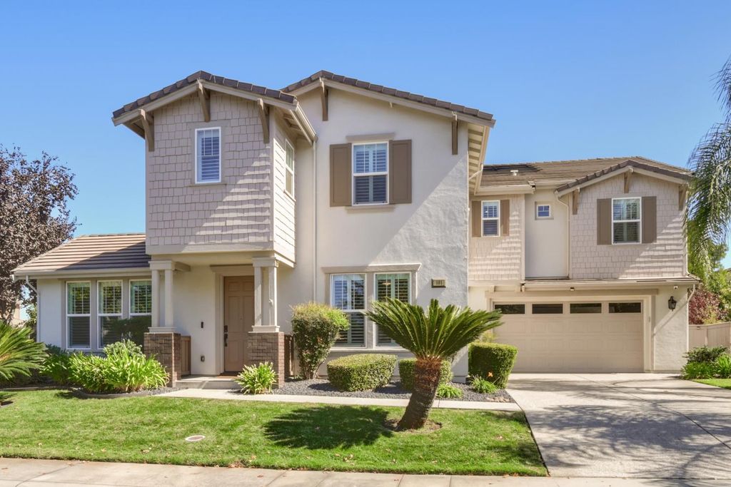 101 Liphan Ct, Roseville, CA 95747