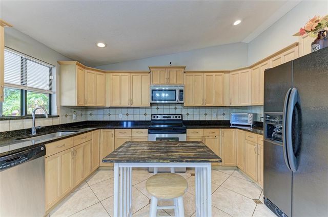 2226 LOCKWOOD MEADOWS DRIVE, Sarasota, FL 34234