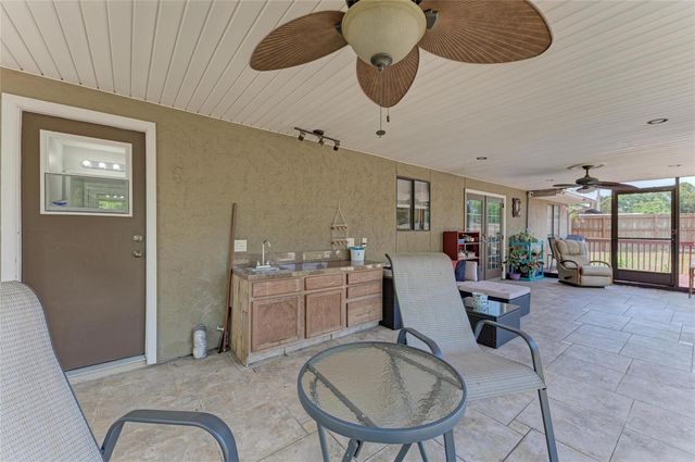 2226 LOCKWOOD MEADOWS DRIVE, Sarasota, FL 34234