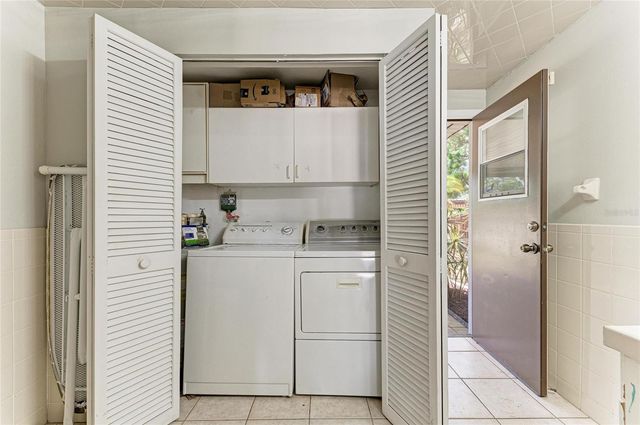 2226 LOCKWOOD MEADOWS DRIVE, Sarasota, FL 34234