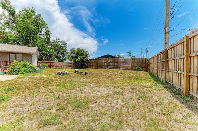 2226 LOCKWOOD MEADOWS DRIVE, Sarasota, FL 34234