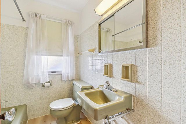 3163 S 28th STREET, Milwaukee, WI 53215