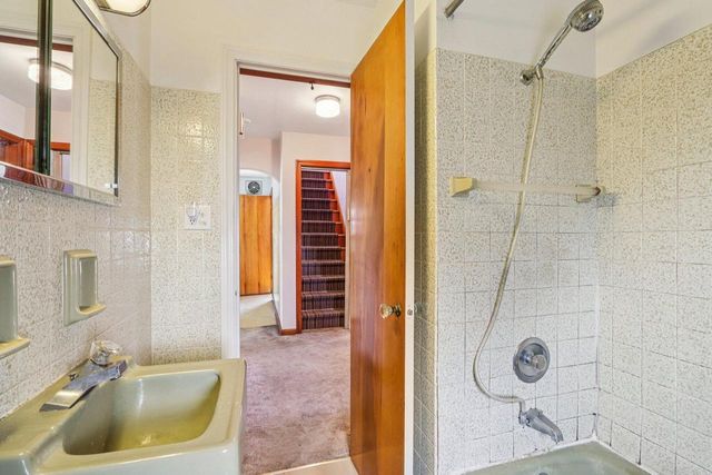 3163 S 28th STREET, Milwaukee, WI 53215