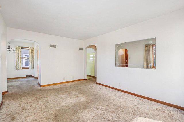 3163 S 28th STREET, Milwaukee, WI 53215