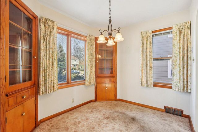 3163 S 28th STREET, Milwaukee, WI 53215