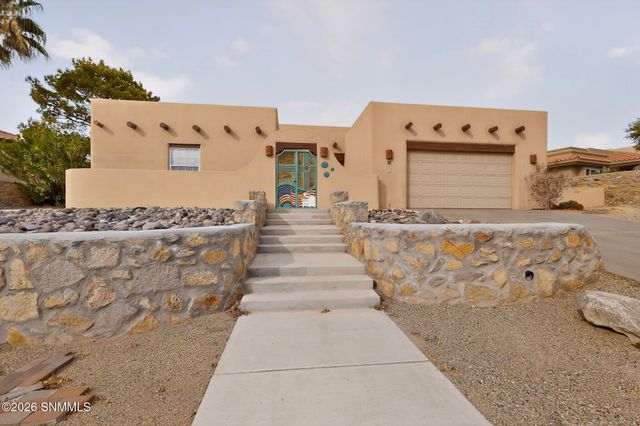 2807 Diamond Springs Drive, Las Cruces, NM 88011