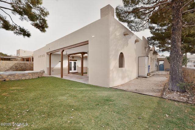 2807 Diamond Springs Drive, Las Cruces, NM 88011