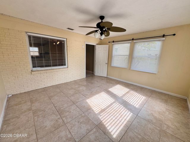 302 Fox Place, Port Orange, FL 32127
