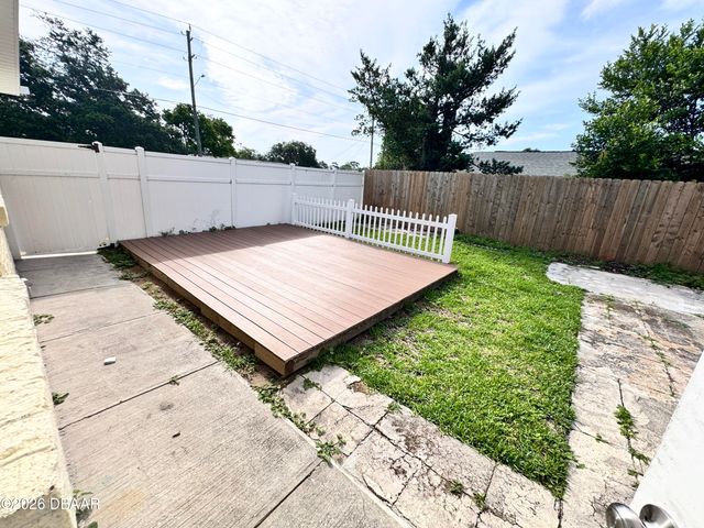 302 Fox Place, Port Orange, FL 32127