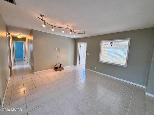 302 Fox Place, Port Orange, FL 32127