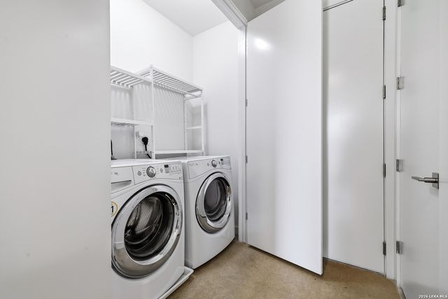 808 E MYRTLE ST, San Antonio, TX 78212