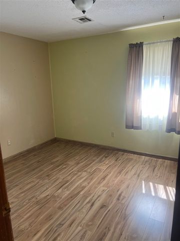 3301 NE Pioneer Blvd, Lawton, OK 73507
