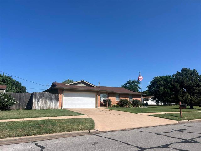 3301 NE Pioneer Blvd, Lawton, OK 73507