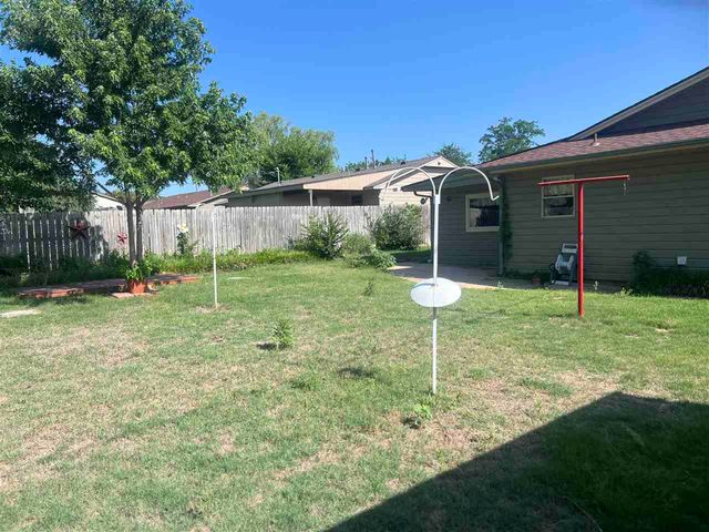 3301 NE Pioneer Blvd, Lawton, OK 73507